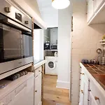 Avec Terrasse ليون
