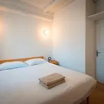 Avec Terrasse شقة